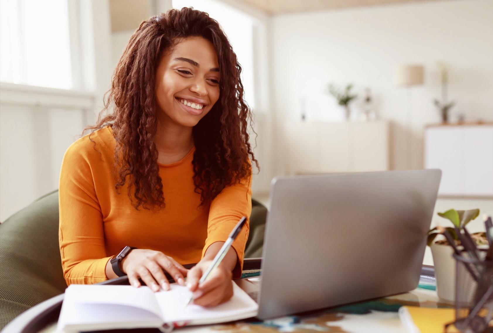 Przykład interaktywnego narzędzia do analizy nadwyżki budżetowej używanego na platformie